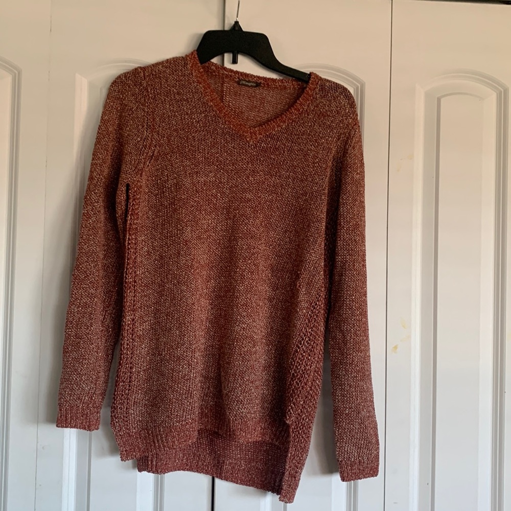 Reddish linen poly blend sweater